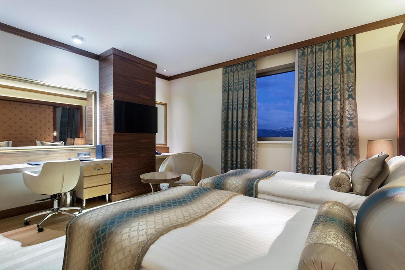 Hotel Grand Millennium Konya Extérieur photo